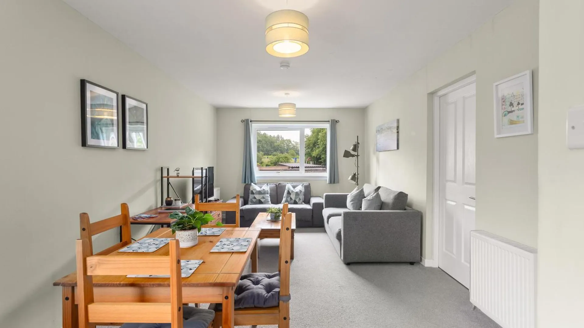 Modern Flat Near Murrayfield Stadium, Sleeps 4 Edimburgo