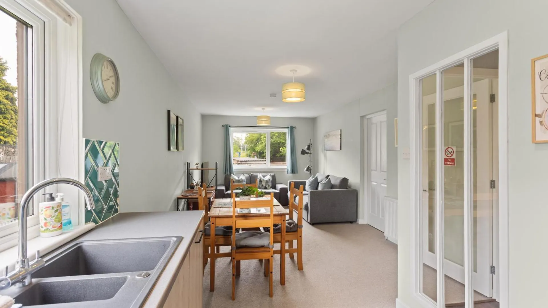Modern Flat Near Murrayfield Stadium, Sleeps 4 Edimburgo